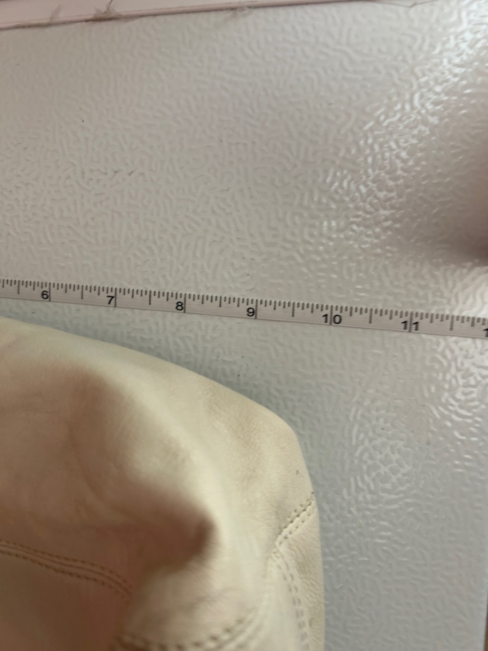 Coach Cream Leather Shoulder Bag with Chain Detail - Picture 15 of 16